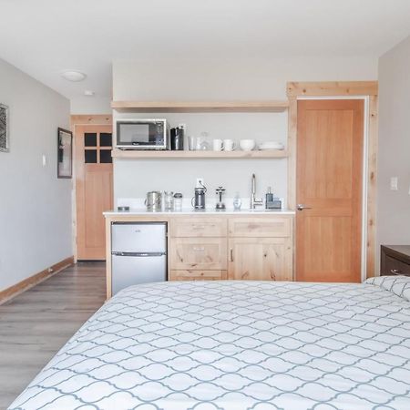Lakeside Hotel Room #1 In كينغس بيتش المظهر الخارجي الصورة